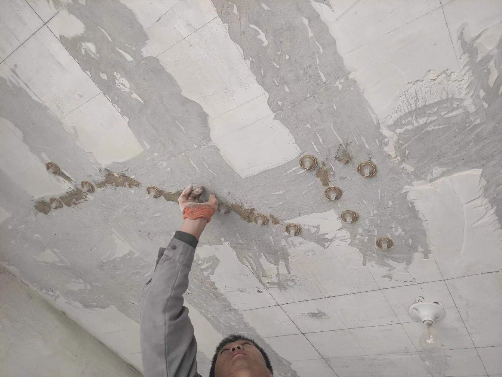 天柱混凝土楼板裂缝为什么会开裂?怎么修补?